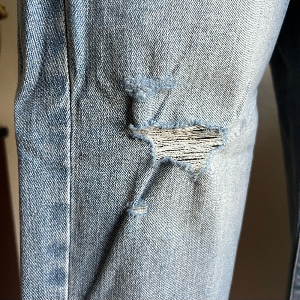 NWOT Express High Waisted Medium Wash Ripped FlexX Ankle Straight Jeans, Small R - Picture 8 of 13